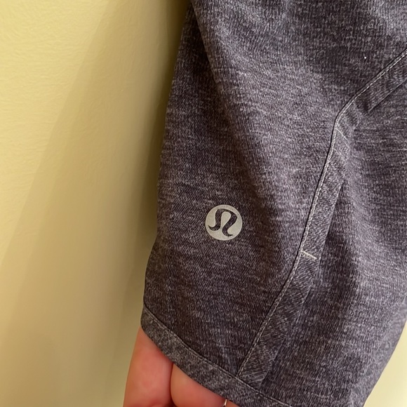 Lululemon Run Times - 4 inch inseam - Picture 3 of 3